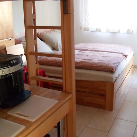 Apartment Suda Rheinhausen Zimmer foto